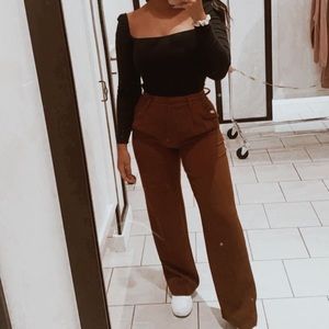 Aritzia Effortless pants size 4